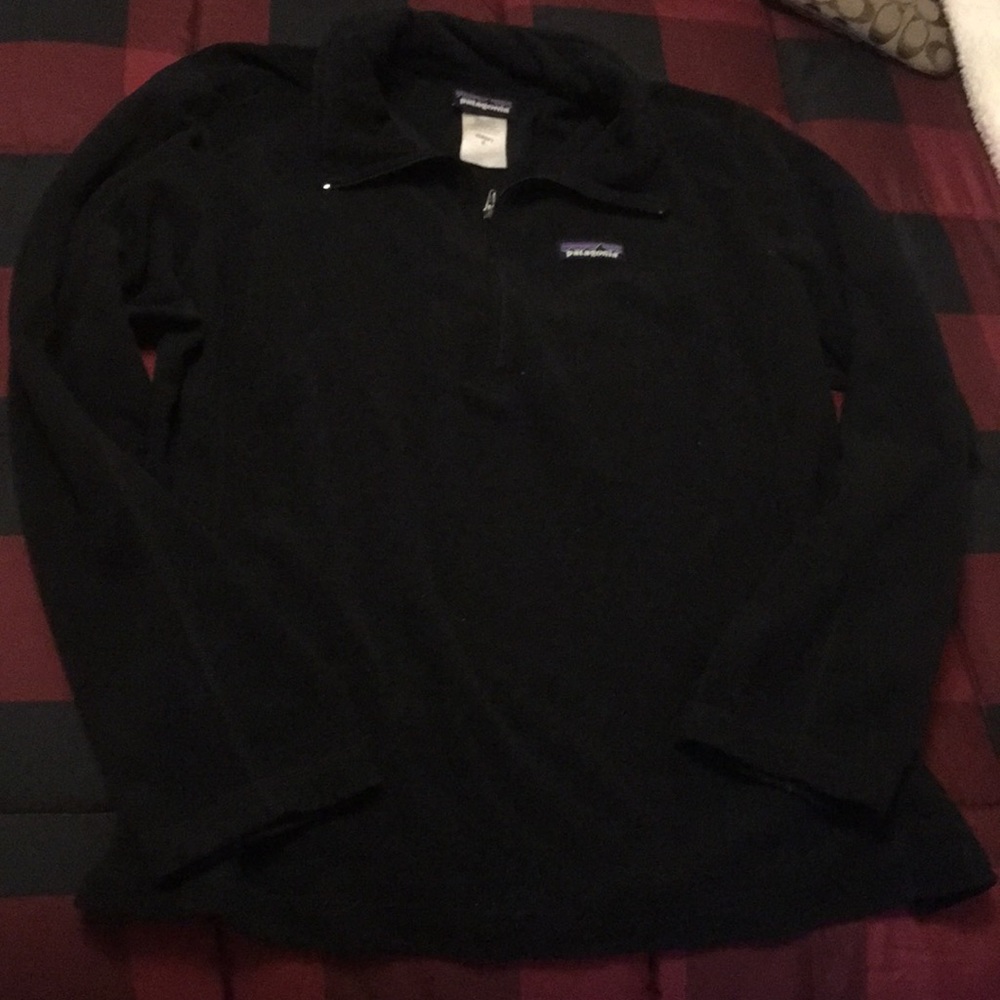 Like new Patagonia 1/3 zip fleece